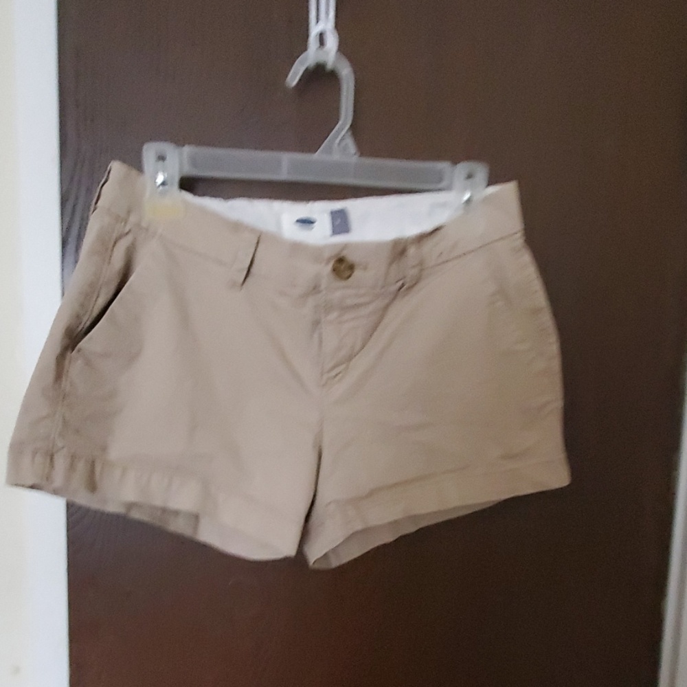 OLD NAVY Khaki shorts